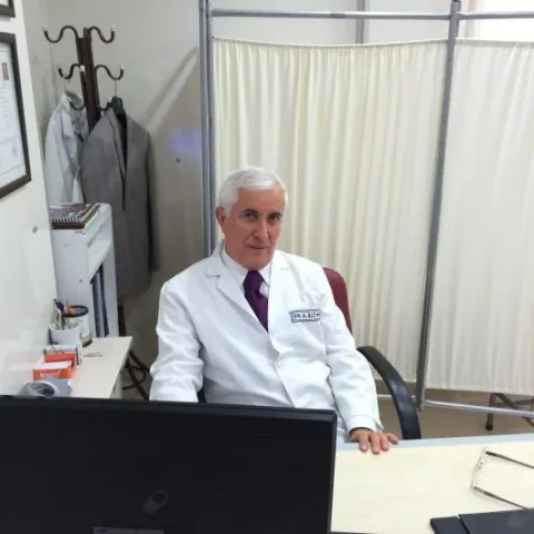 Cərrah Dr. AHMET ALTINTAŞ