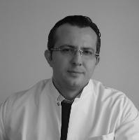 OP. DR. ÖNDER SAKİN