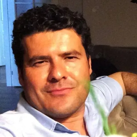 Dr. TEMEL KARAKUŞ