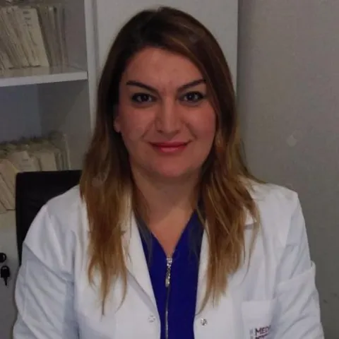 Cərrah Dr. DEMET ÇAKMAK