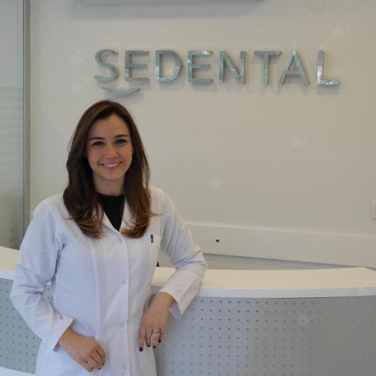 DR. DT. SİMGE DİREN ESENER