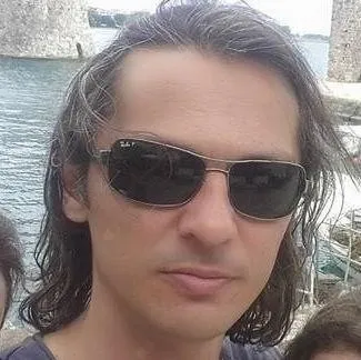 Diş hək. BURKAY DORUK ÖZER