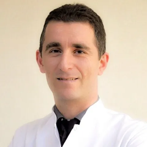 Cərrah Dr. SİNAN YAKUT
