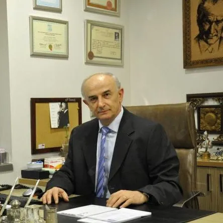 Cərrah Dr. HAMDİ YAKUT