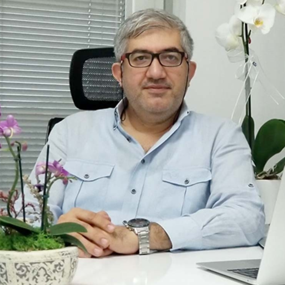 Op. Dr. MUSTAFA MURAT ÖZTÜRK