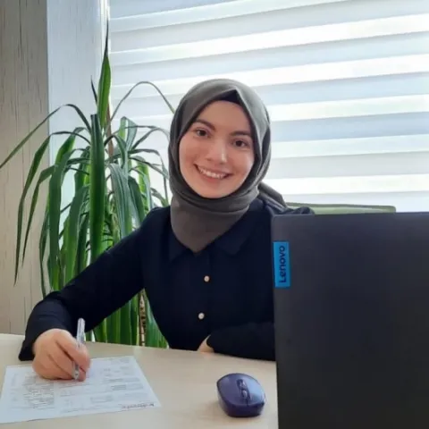 Diyet. AYŞENUR COŞKUNER
