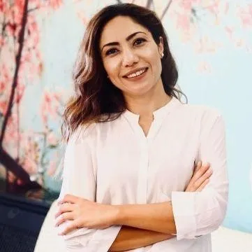 DR. DT. NAZİFE TUBA TELCİOĞLU