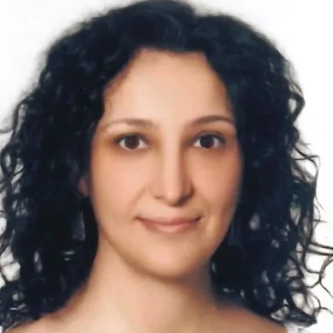 Cərrah Dr. ÖZLEM SAMUR