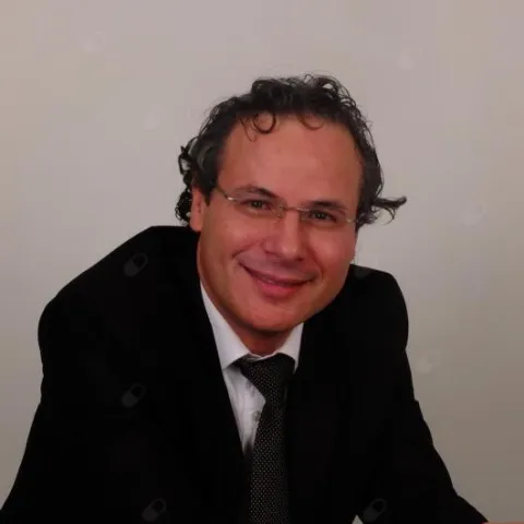 Dos. Dr. İSMAİL MİTHAT AKAN