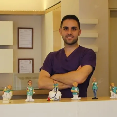 Diş hək. ÖMER DEMİRÇAK