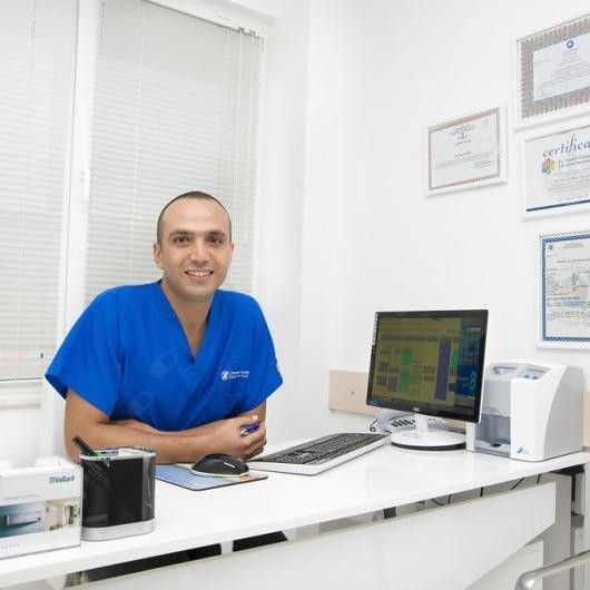 DDS EMİN ALTİTİ