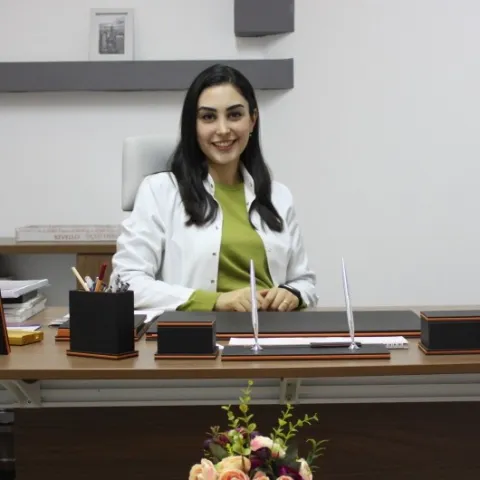 Diş hək. MERVE HAKAN
