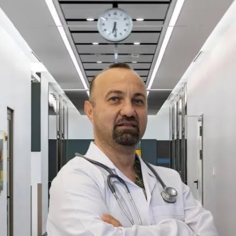 Cərrah Dr. VOLKAN YURTMAN