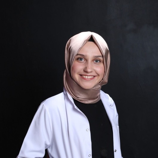 UZM. DT. EMİNE FAZİLET ÖZDEMİR TOSYALIOĞLU