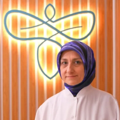 Cərrah Dr. ESRA KIRSEVER
