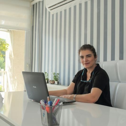 DT. İLKNUR SİMAV