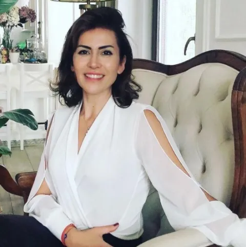 İxt. Dr. AYLİN ARSLAN