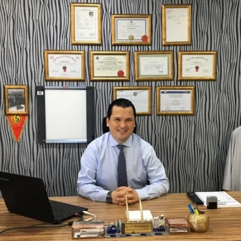 Dos. Dr. METE KARATAY
