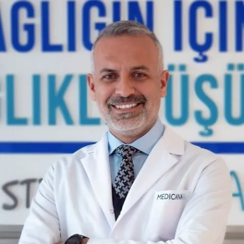 Cərrah Dr. NAİL AKDAĞCIK