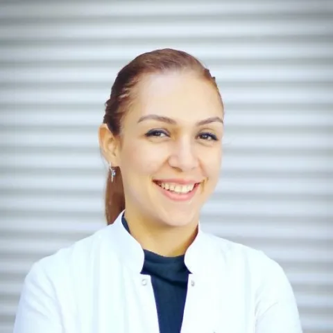 DR. DT. SILA ÇAĞLAYAN TOPAL