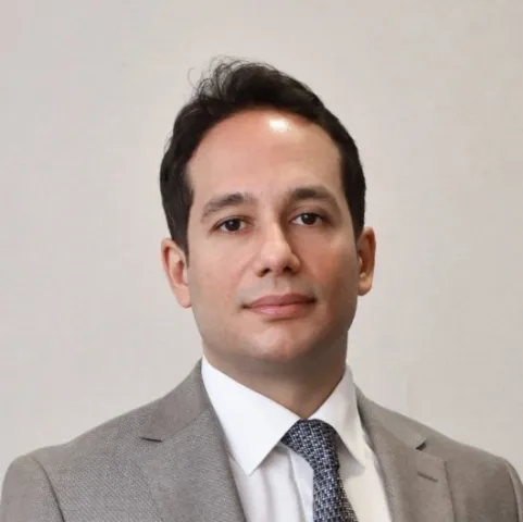 Dos. Dr. İSMET YALKIN ÇAMURCU