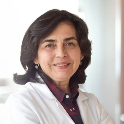 Cərrah Dr. SEMRA ESENKAYA