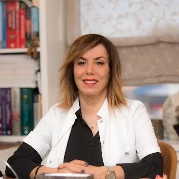 Dr. müəllim AYŞE KONAÇ