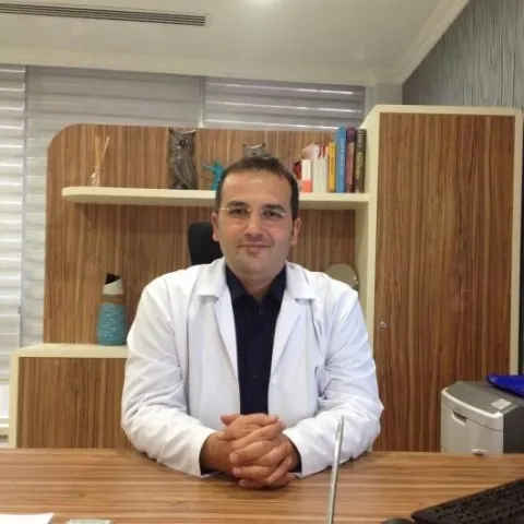 Cərrah Dr. ÖZGEN KIVANÇ
