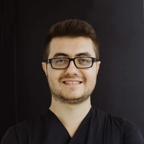 Diş hək. YÜKSEL EREN