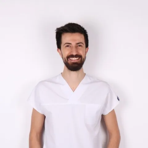 Diş hək. TANER KURT