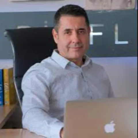Uzm. Dr. SERKAN HEZAR