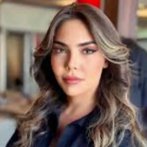 UZM. KL. PSK. BUSE ÖZTÜRK