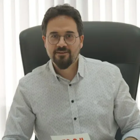 Op. Dr. ÖMER NEŞET KİŞİ