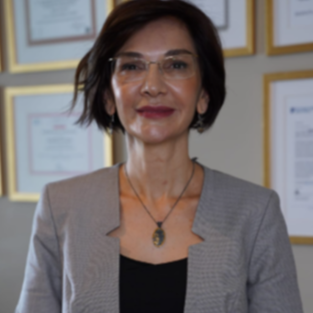 Doz. Dr. MENEKŞE SILA YAZAR
