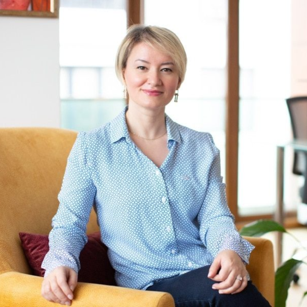 Uzm. Dr. SEMRA ÇAPAR