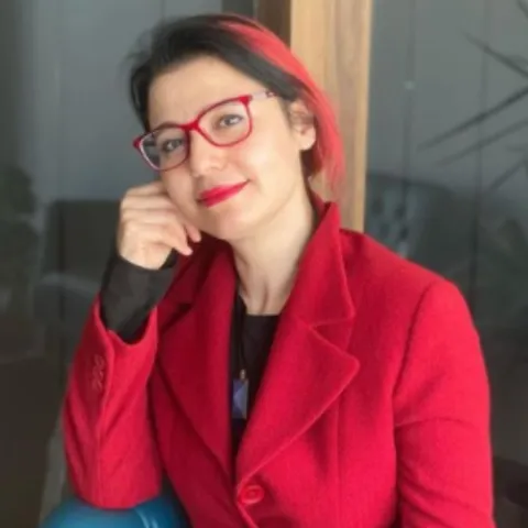 Uzm. Dr. ÜLKÜ ÇİÇEK