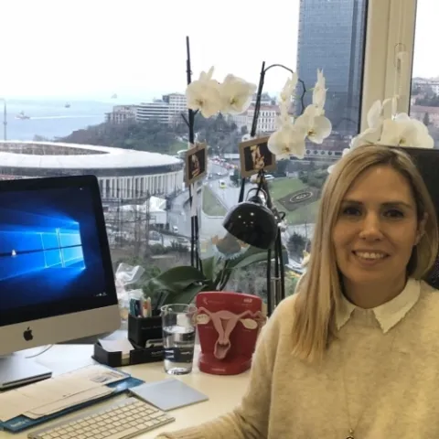 Uzm. Dr. EMİNE ÖZEL TAŞHAN